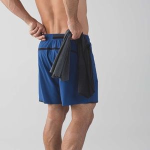 MENS LULULEMON LINERLESS SHORTS